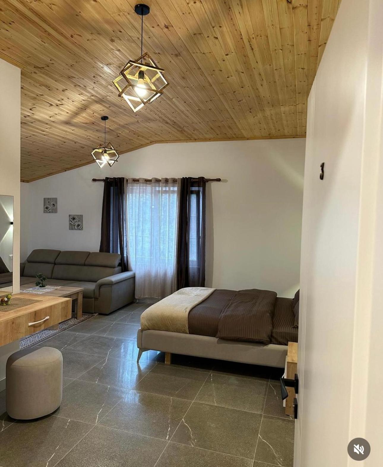 Qyteza Guest House & Camping Shkoder Ngoại thất bức ảnh