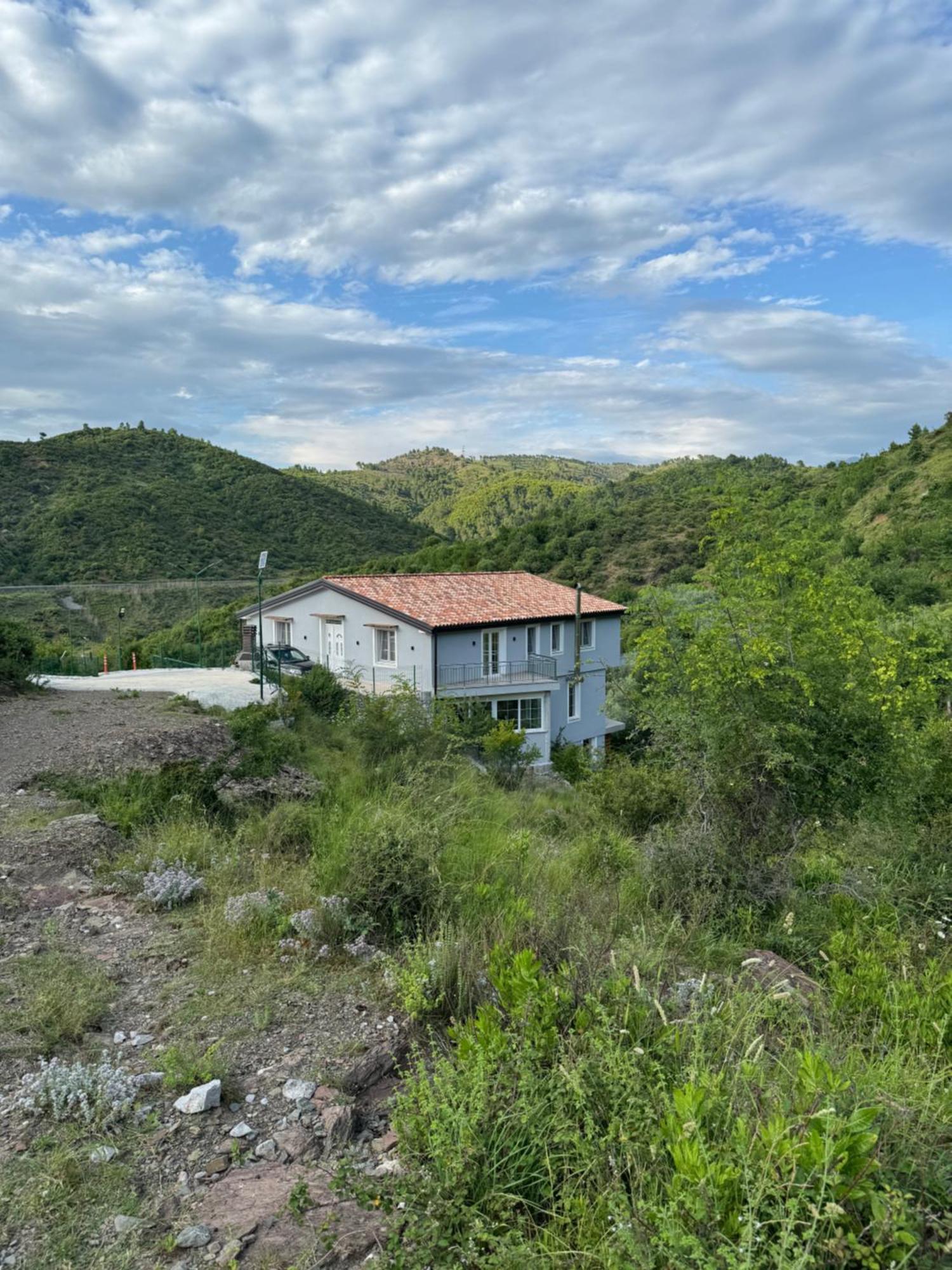 Qyteza Guest House & Camping Shkoder Ngoại thất bức ảnh